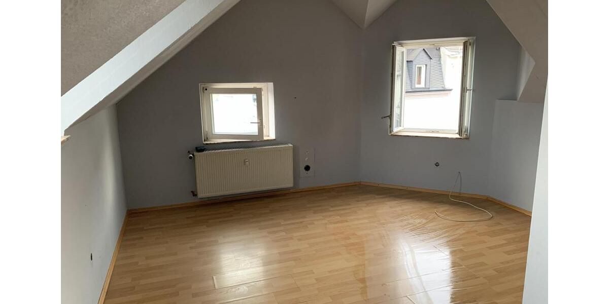 Dachgeschoßwohnung Selters (Westerwald) - 2 Zimmer, 50 m&sup2;, 400&euro; | Angebot:25860014