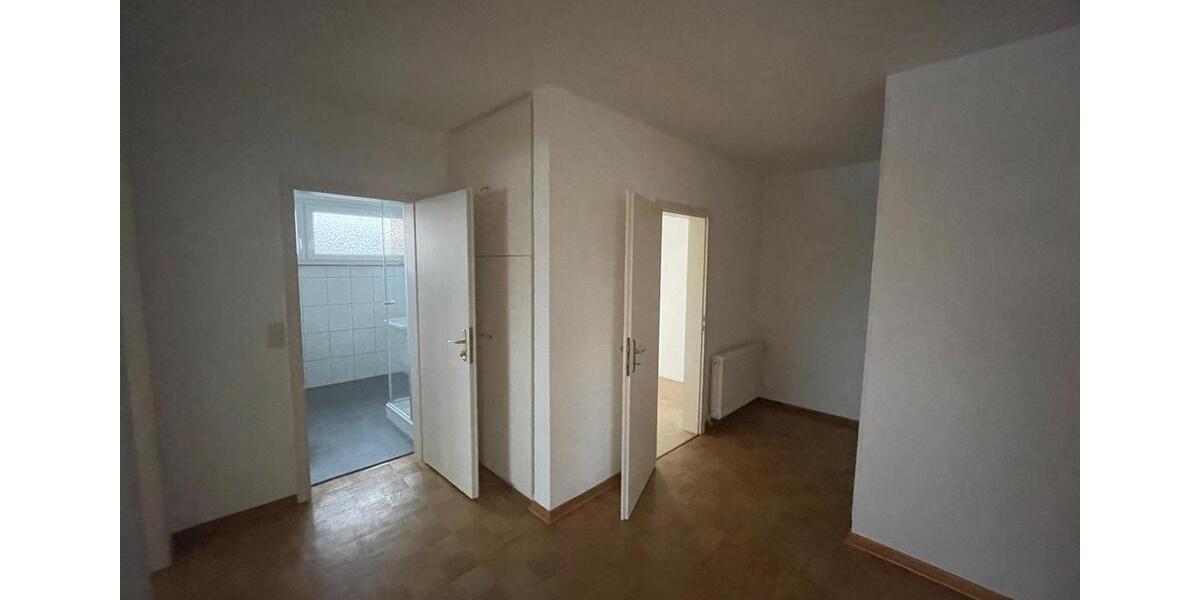 Etagenwohnung Seesen - 2 Zimmer, 77 m&sup2;, 495&euro; | Angebot:17367252
