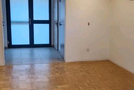Haus Duisburg Hamborn - 5 Zimmer, 122 m&sup2;, 1.950&euro; | Angebot:25216070