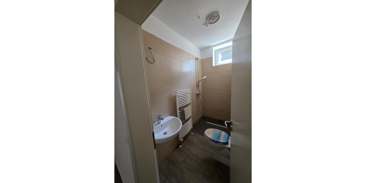 Erdgeschoßwohnung Ludwigshafen am Rhein Rheingönheim - 2 Zimmer, 53 m&sup2;, 700&euro; | Angebot:26582672