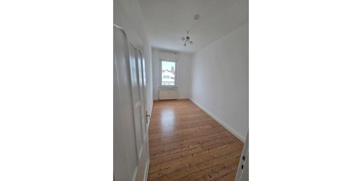 Etagenwohnung Tangermünde - 3 Zimmer, 95 m&sup2;, 900&euro; | Angebot:24474136
