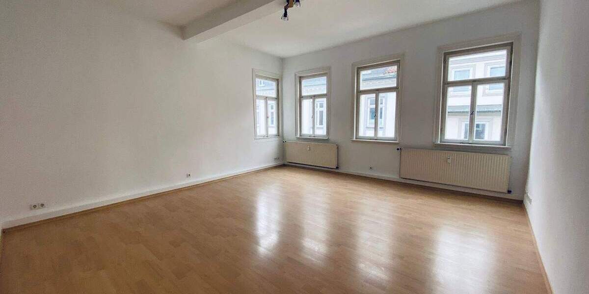 Etagenwohnung Coburg - 4 Zimmer, 148 m&sup2;, 990&euro; | Angebot:25779298
