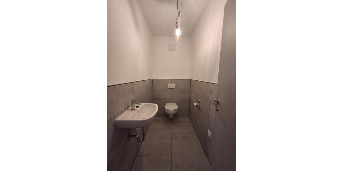 Kernsanierte Gewerbeeinheit in attraktiver Lage zimmer