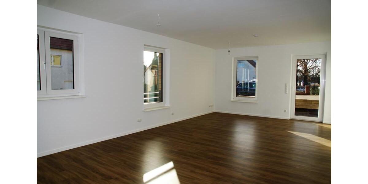 Etagenwohnung Rüdersdorf bei Berlin - 2 Zimmer, 79 m&sup2;, 998&euro; | Angebot:24565033