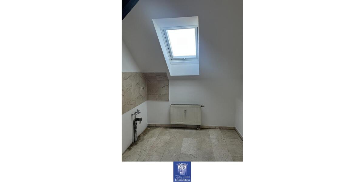 Dachgeschoßwohnung Kamenz - 3 Zimmer, 87 m&sup2;, 570&euro; | Angebot:24774796