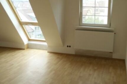 Zimmer in 4er WG Zentral Dachgeschoss WG-Zimmer 23 m² befristest / Probewohnen für 6 Monate. - Zimmer Stuttgart Gablenberg | Angebot:27077027