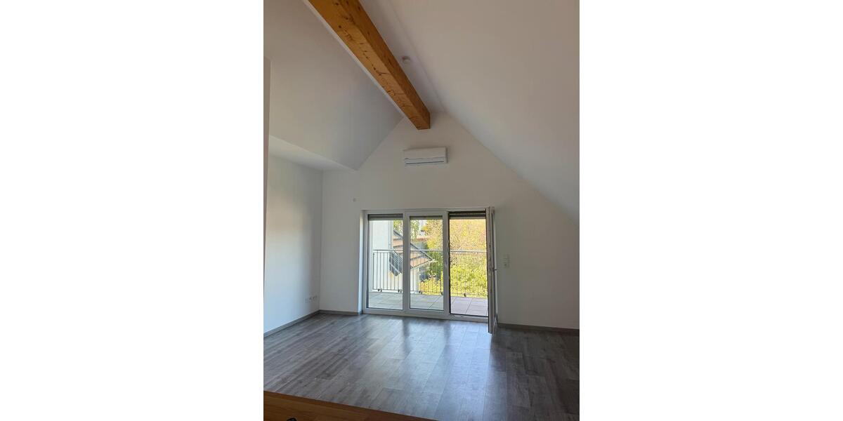 Etagenwohnung Frankfurt am Main Bergen-Enkheim - 3 Zimmer, 110 m&sup2;, 1.900&euro; | Angebot:26531811
