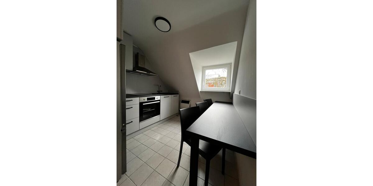 Schönes WG-Zimmer im Stuttgarter Westen 3 zimmer