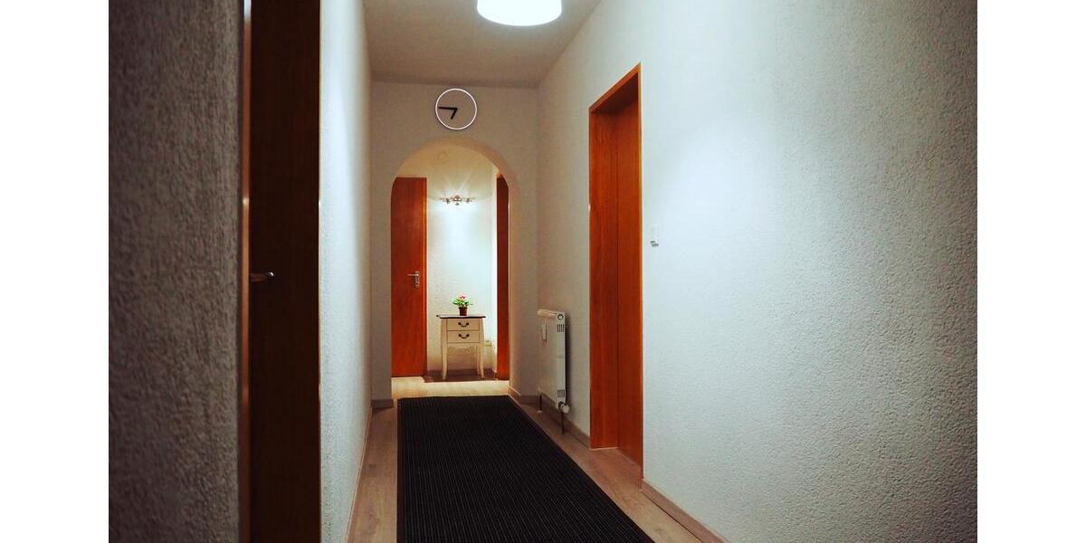 Wohnen auf Zeit Mühlhausen - 8 Zimmer, 200 m&sup2;, 35&euro; | Angebot:11489703
