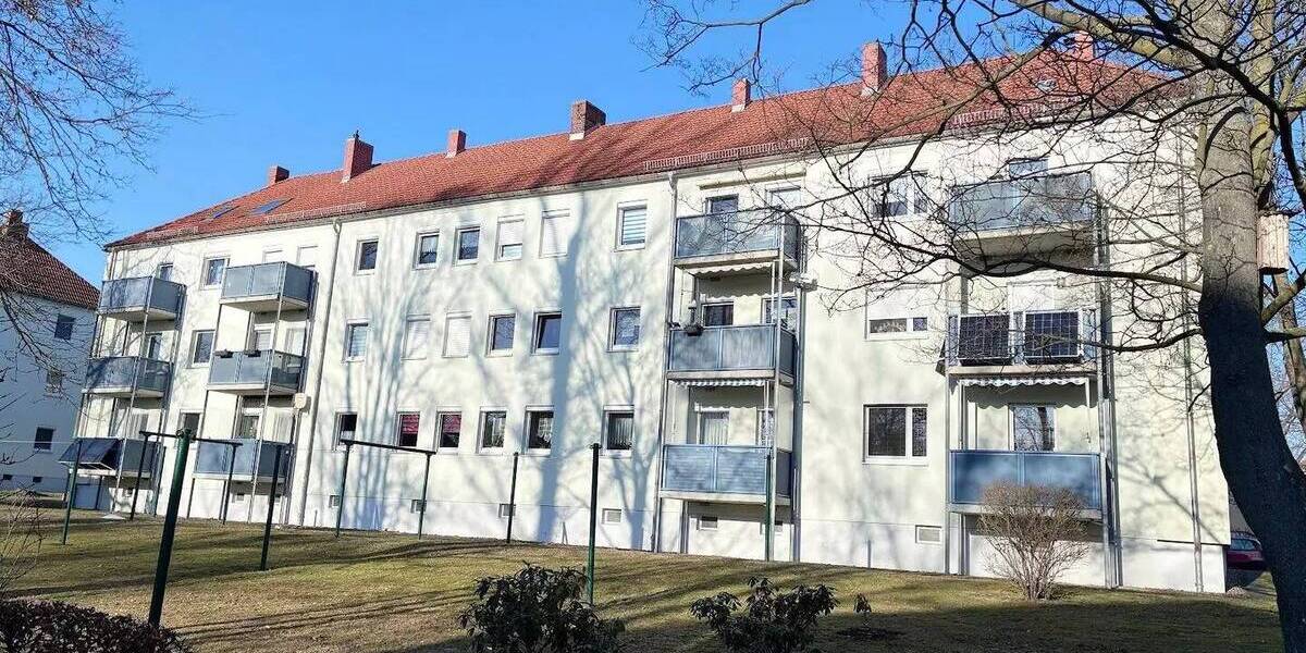 Etagenwohnung Riesa Pausitzer Delle - 4 Zimmer, 76 m&sup2;, 449&euro; | Angebot:26418868