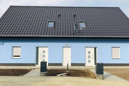 Haus Kolkwitz Hänchen - 4 Zimmer, 130 m&sup2;, 1.495&euro; | Angebot:26471037