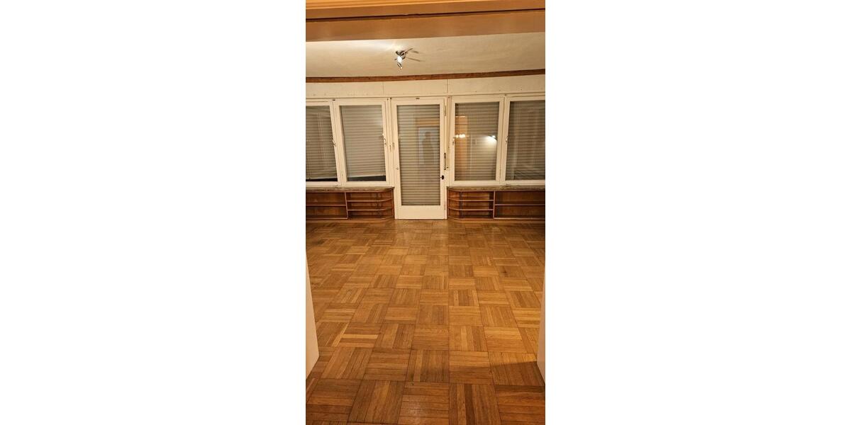Etagenwohnung Michelau in Oberfranken - 3 Zimmer, 133 m&sup2;, 985&euro; | Angebot:25920568