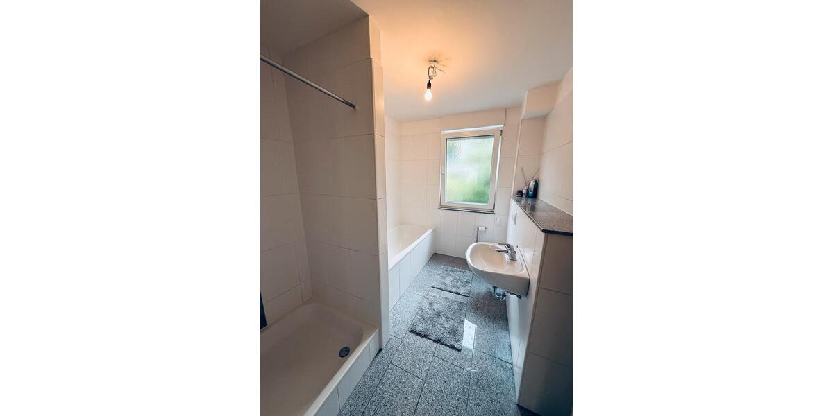 Etagenwohnung Radevormwald - 2 Zimmer, 63 m&sup2;, 900&euro; | Angebot:26116317