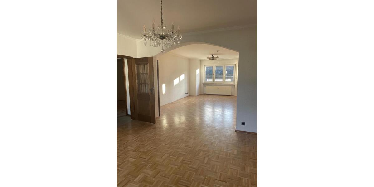 Etagenwohnung Bad Neuenahr-Ahrweiler Ahrweiler - 3 Zimmer, 116 m&sup2;, 950&euro; | Angebot:26254711