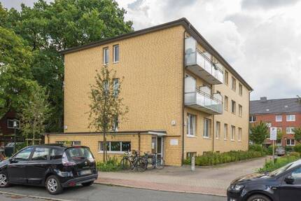 3 12-Zimmer-Wohnung mit Südbalkon