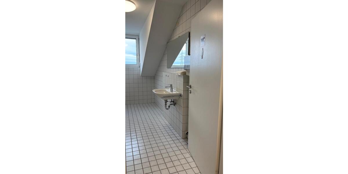 Wohnen auf Zeit Offenburg - 1 Zimmer, 10 m&sup2;, 250&euro; | Angebot:26371321