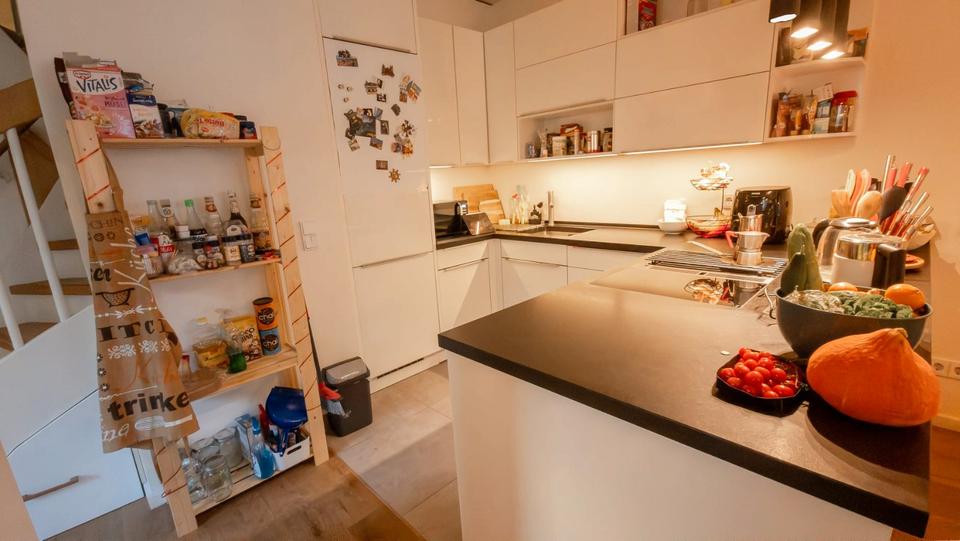 Etagenwohnung Berlin Friedrichshain-Kreuzberg - 5 Zimmer, 160 m&sup2;, 1.170&euro; | Angebot:26547421