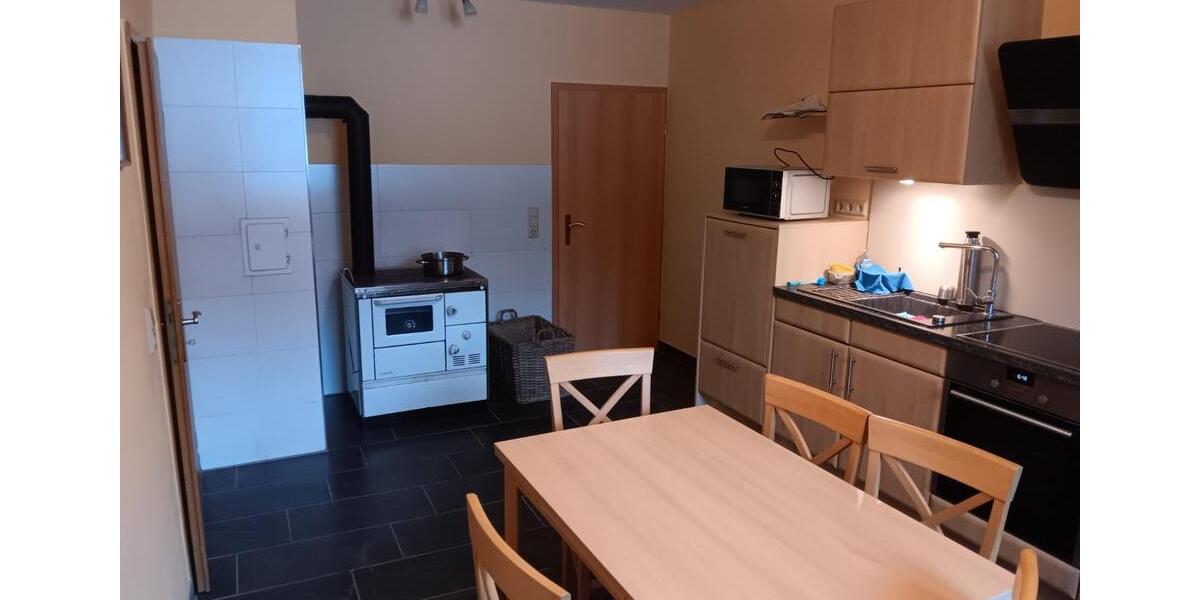 Etagenwohnung Uslar - 4 Zimmer, 110 m&sup2;, 595&euro; | Angebot:24841347