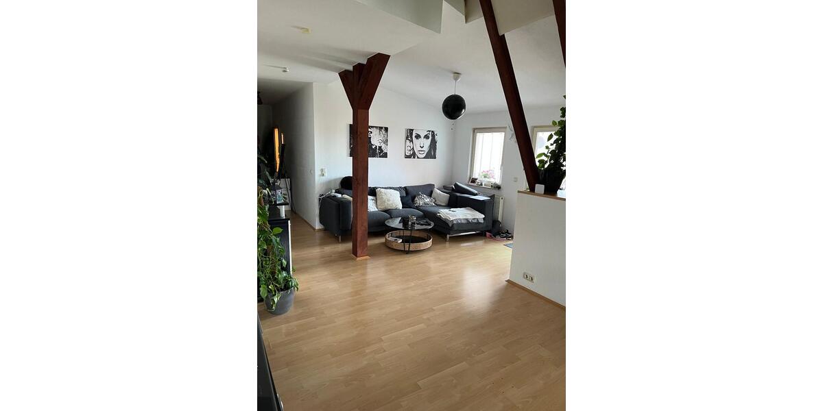 Dachgeschoßwohnung Eisenach - 2 Zimmer, 106 m&sup2;, 800&euro; | Angebot:24804667