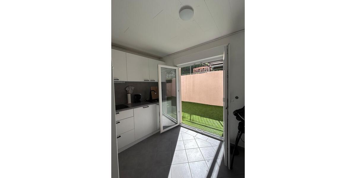 Erdgeschoßwohnung Obersulm - 2 Zimmer, 75 m&sup2;, 900&euro; | Angebot:26676219