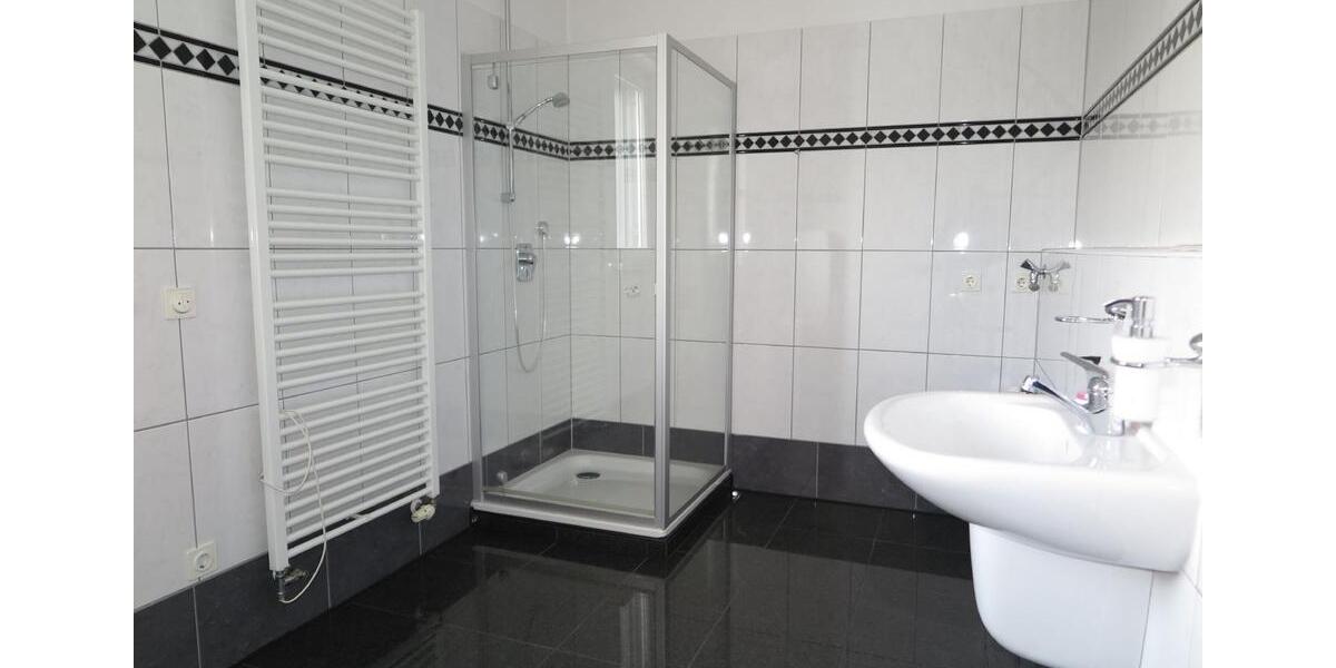 Einfamilienhaus Fürth Atzenhof - 4.5 Zimmer, 240 m&sup2;, 2.500&euro; | Angebot:24769094