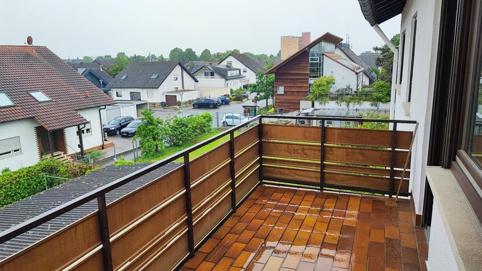 Etagenwohnung Neulußheim - 4 Zimmer, 94 m&sup2;, 1.050&euro; | Angebot:26677356