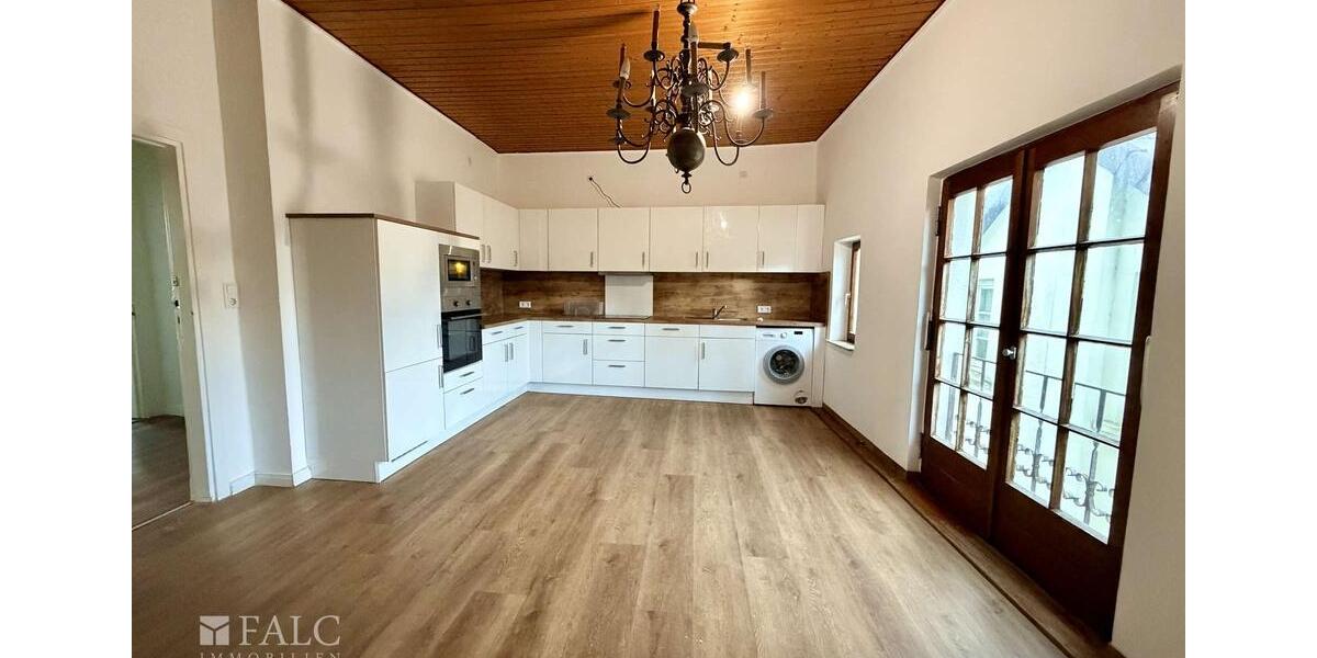 Dachgeschoßwohnung Varel - 3 Zimmer, 93 m&sup2;, 950&euro; | Angebot:26677632