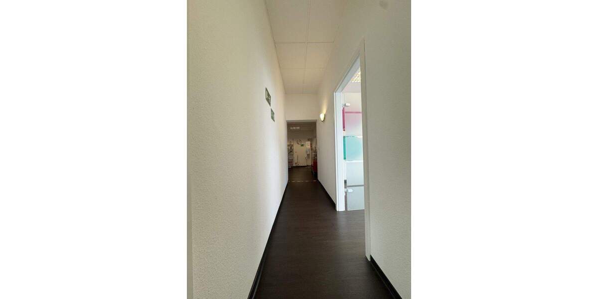 Gewerbeobjekt Oberhausen Osterfeld-West - 1.200&euro; | Angebot:24360018