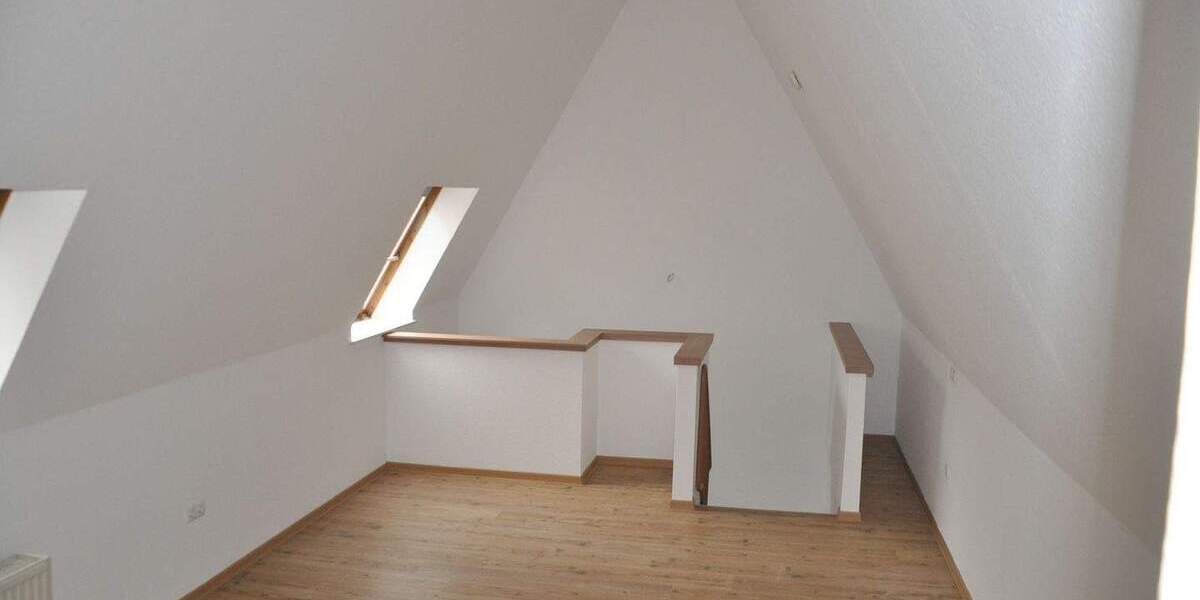 Etagenwohnung Stralsund Altstadt - 2 Zimmer, 105 m&sup2;, 985&euro; | Angebot:25682085