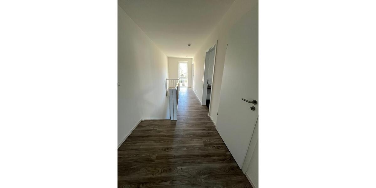 Etagenwohnung Wolfsburg - 4 Zimmer, 123 m&sup2;, 1.541&euro; | Angebot:26441394