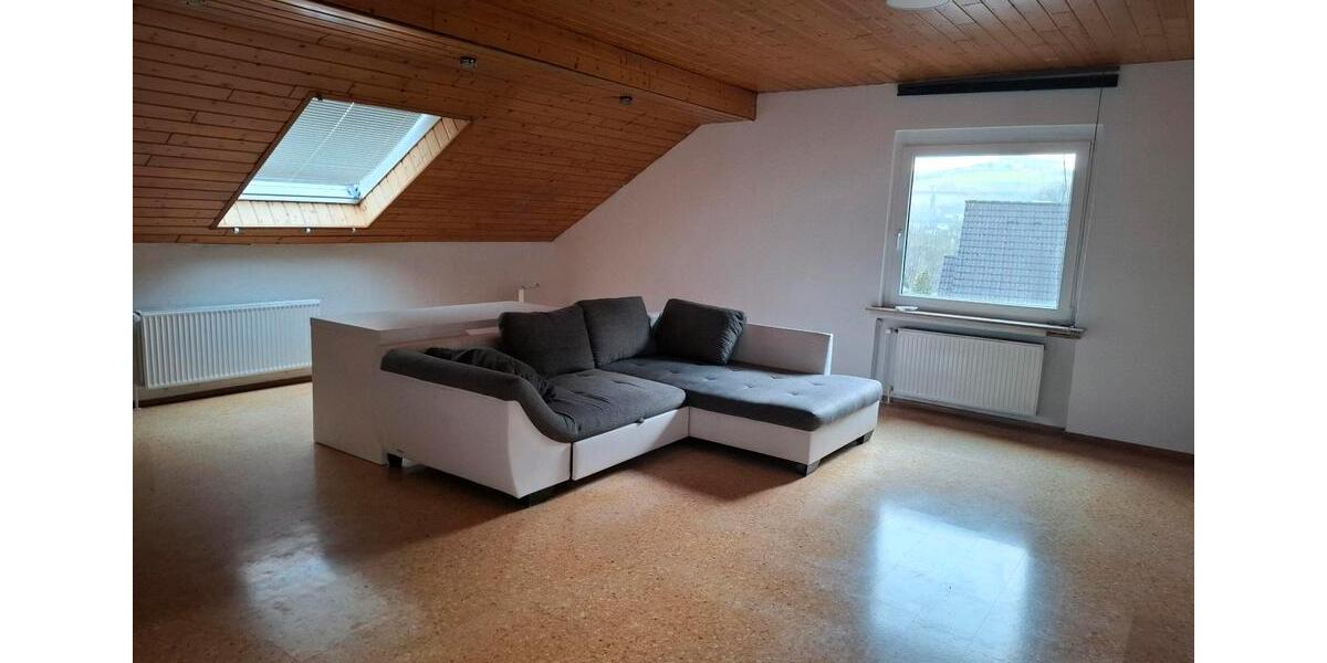 Dachgeschoßwohnung Lennestadt - 2 Zimmer, 74 m&sup2;, 490&euro; | Angebot:25591753