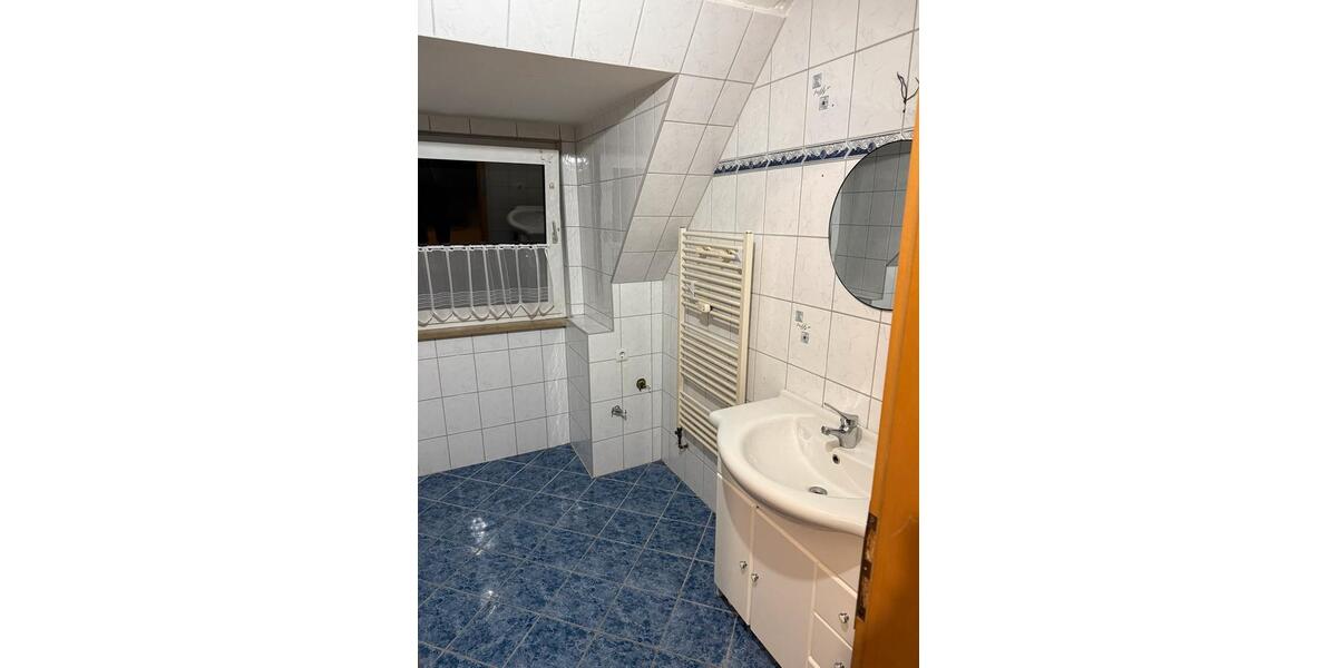 Dachgeschoßwohnung Werdohl - 3 Zimmer, 52 m&sup2;, 600&euro; | Angebot:24695156