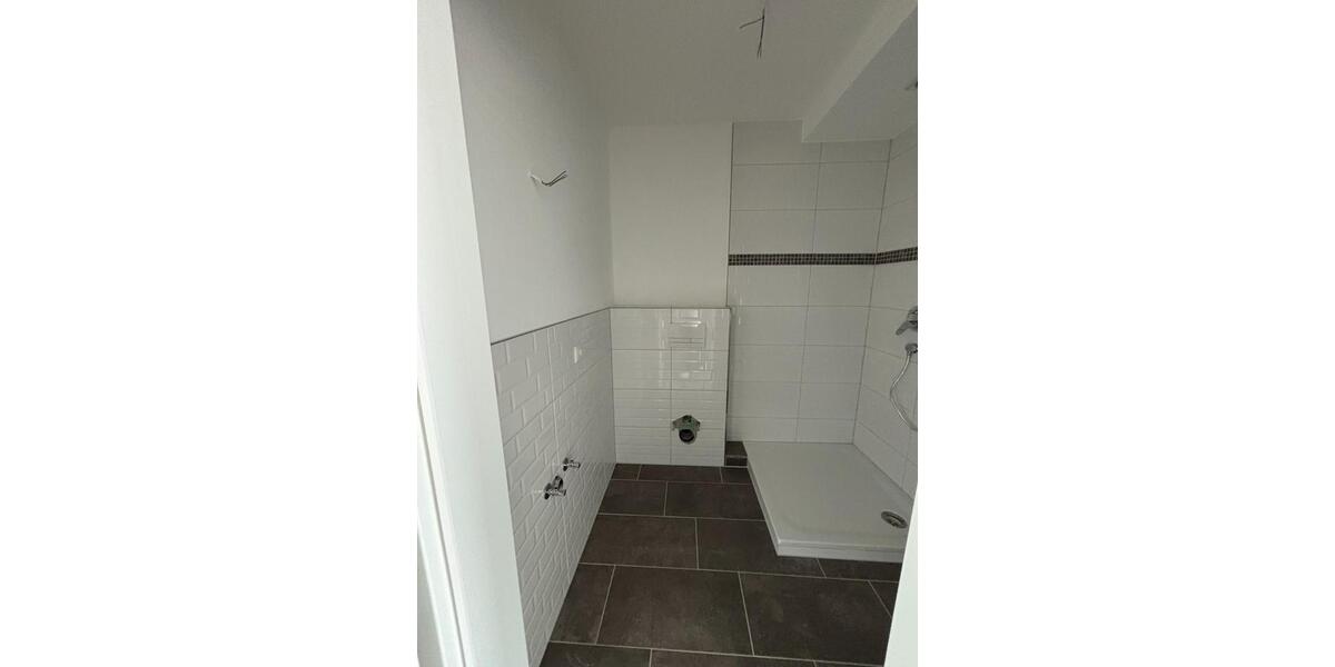 Erstbezug! 123 Zimmer Wohnung zur Verfügung 3 zimmer