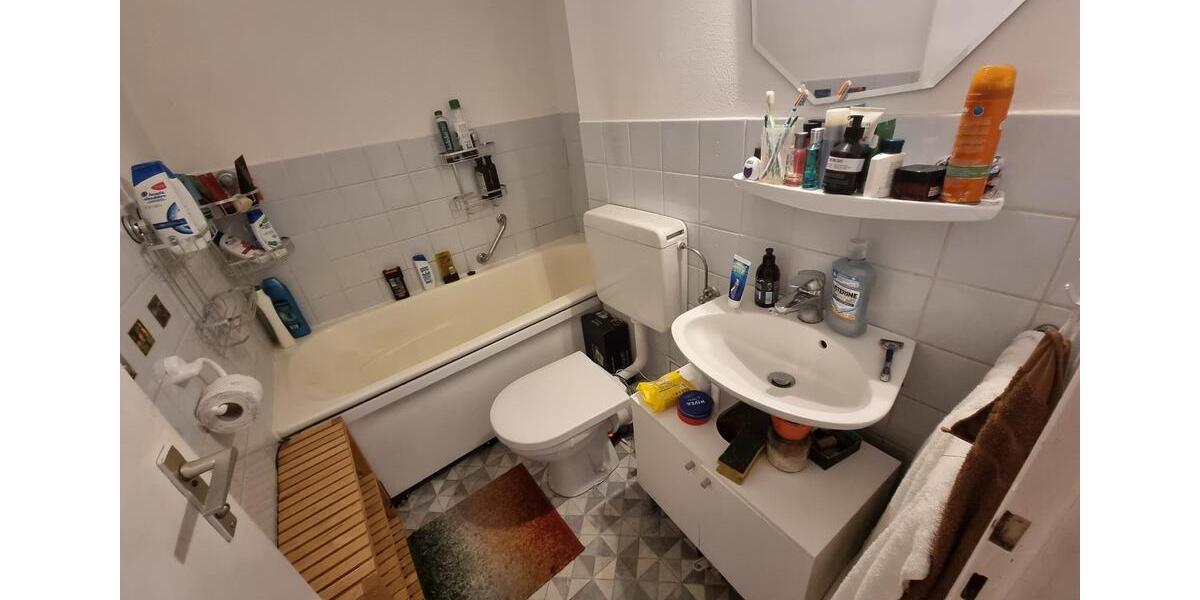 Etagenwohnung Freiburg im Breisgau Haslach - 1 Zimmer, 32 m&sup2;, 660&euro; | Angebot:26251880