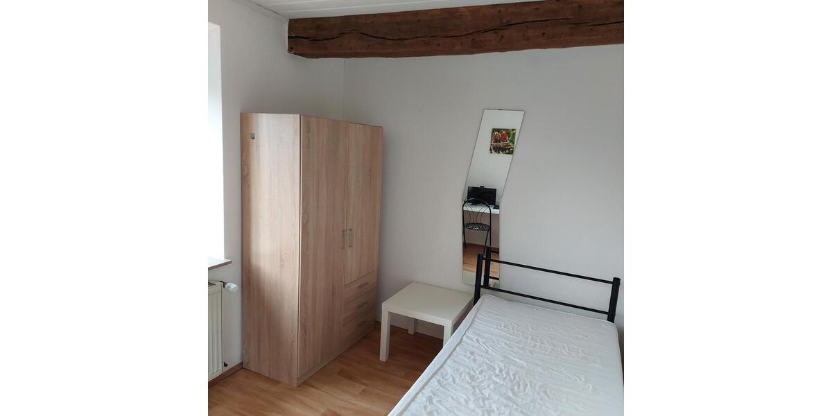 Wohnen auf Zeit Jülich - 7 Zimmer, 9 m&sup2;, 370&euro; | Angebot:25982261