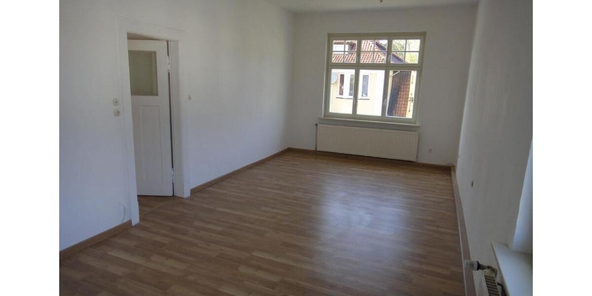 Etagenwohnung Delmenhorst - 4 Zimmer, 106 m&sup2;, 1.100&euro; | Angebot:25904594