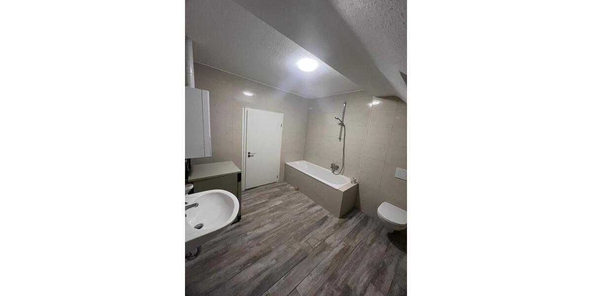 Etagenwohnung Kusel - 3.5 Zimmer, 110 m&sup2;, 750&euro; | Angebot:24842631