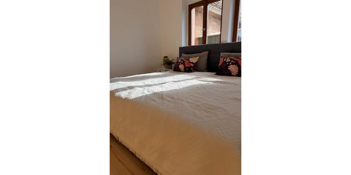 Etagenwohnung Rothenburg ob der Tauber - 2 Zimmer, 92 m&sup2;, 736&euro; | Angebot:25648936
