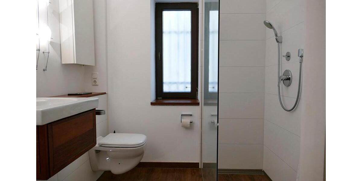 Hochparterre Rostock - 1 Zimmer, 41 m&sup2;, 950&euro; | Angebot:24223837