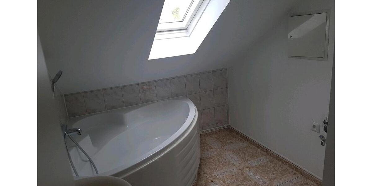 Dachgeschoßwohnung Dunningen - 2 Zimmer, 62 m&sup2;, 590&euro; | Angebot:25903836