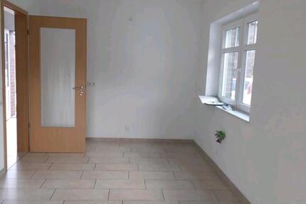 Haus Wittmund - 5 Zimmer, 117 m&sup2;, 900&euro; | Angebot:26380895