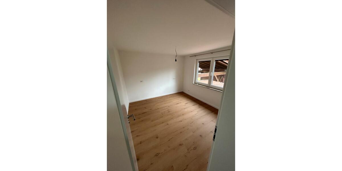 Erdgeschoßwohnung Geislingen - 3 Zimmer, 90 m&sup2;, 850&euro; | Angebot:26376247
