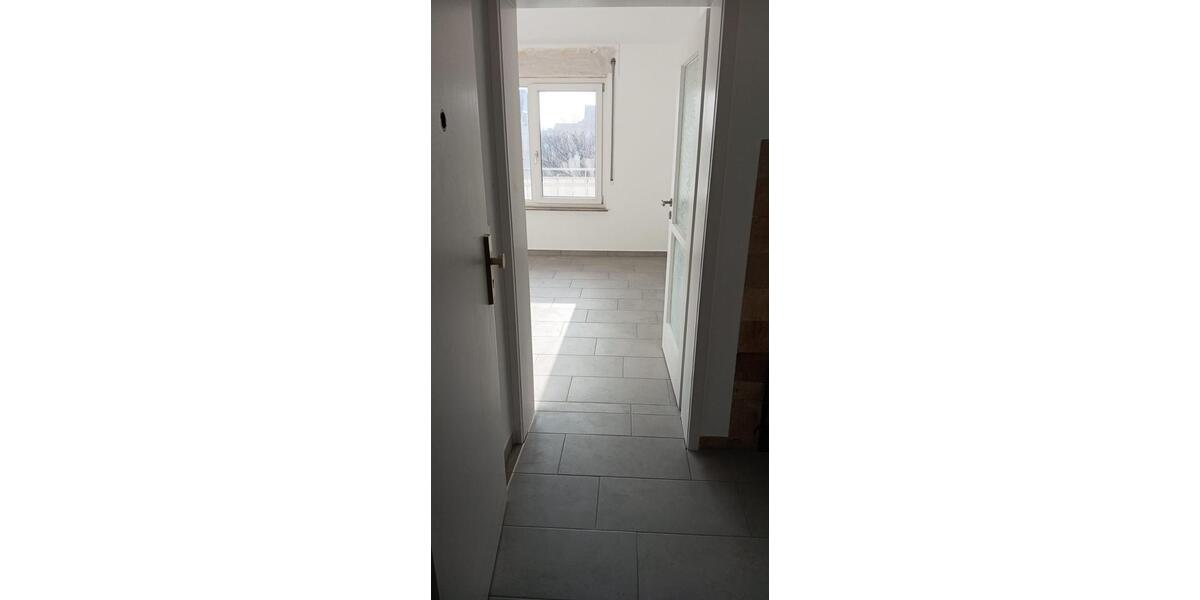 Etagenwohnung Markgröningen - 4 Zimmer, 80 m&sup2;, 980&euro; | Angebot:25087496