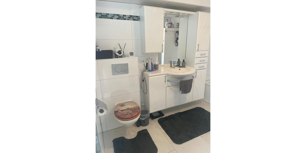 Erdgeschoßwohnung Düren - 4 Zimmer, 105 m&sup2;, 1.450&euro; | Angebot:26248854