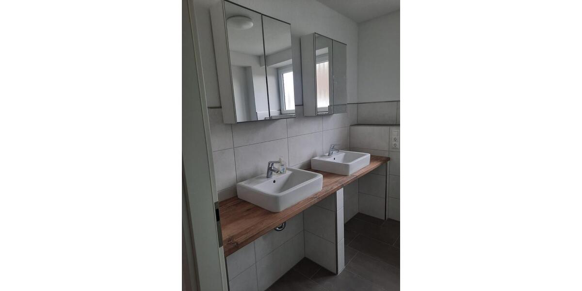 Wohnen auf Zeit Nienburg (Weser) - 4 Zimmer, 125 m&sup2;, 424&euro; | Angebot:26376934