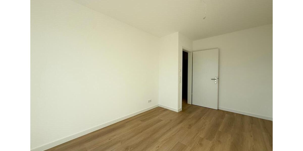 Reihenhaus Apen - 5 Zimmer, 126 m&sup2;, 1.290&euro; | Angebot:25782518