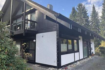 Haus Freiberg - 5 Zimmer, 200 m&sup2;, 1.750&euro; | Angebot:25690453