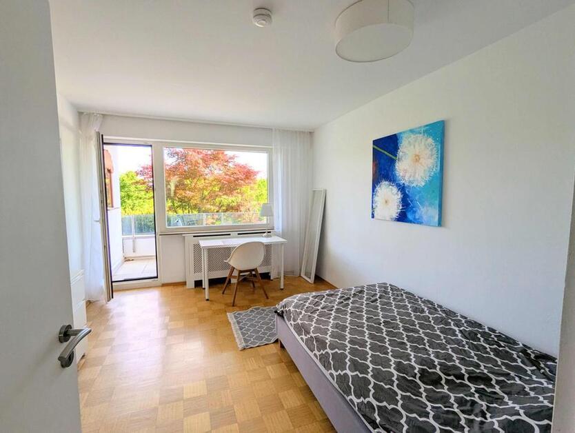 löffelfertiges WG-Zimmer mit Internet, TV, Gästeküche, BadWc-Mitbenützung, Waschmaschine und Balkon, Reinigungskraft