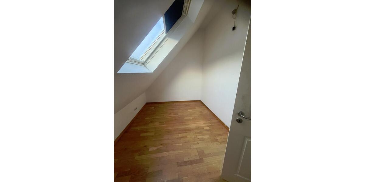 Dachgeschoßwohnung Gummersbach Berstig Süd - 2 Zimmer, 55 m&sup2;, 500&euro; | Angebot:26336463