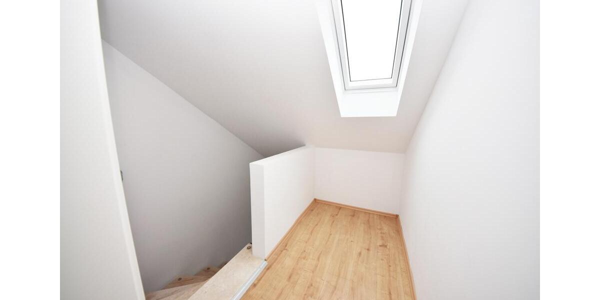 Dachgeschoßwohnung Mainaschaff - 2 Zimmer, 50 m&sup2;, 490&euro; | Angebot:25254814